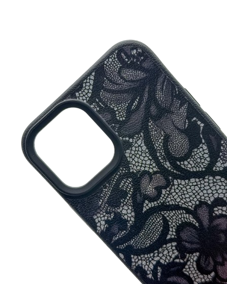 Coque avec motif en dentelle